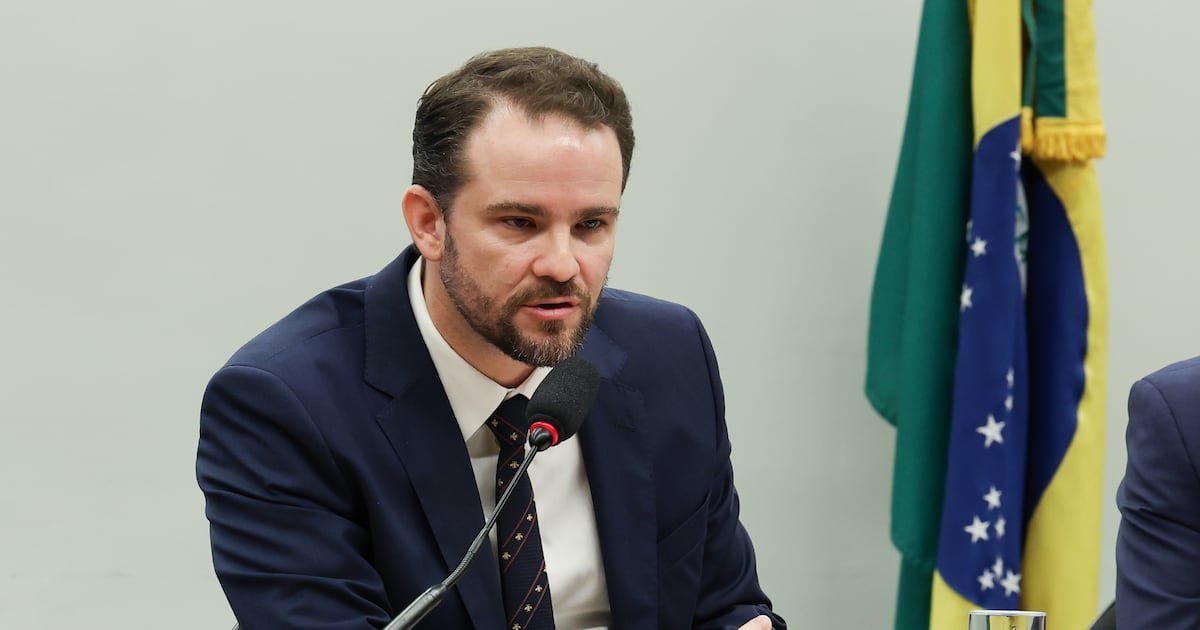 Previsão do salário mínimo 2027: Governo estima piso em R$ 1.741 1 Previsão do salário mínimo 2027: Governo estima piso em R$ 1.741