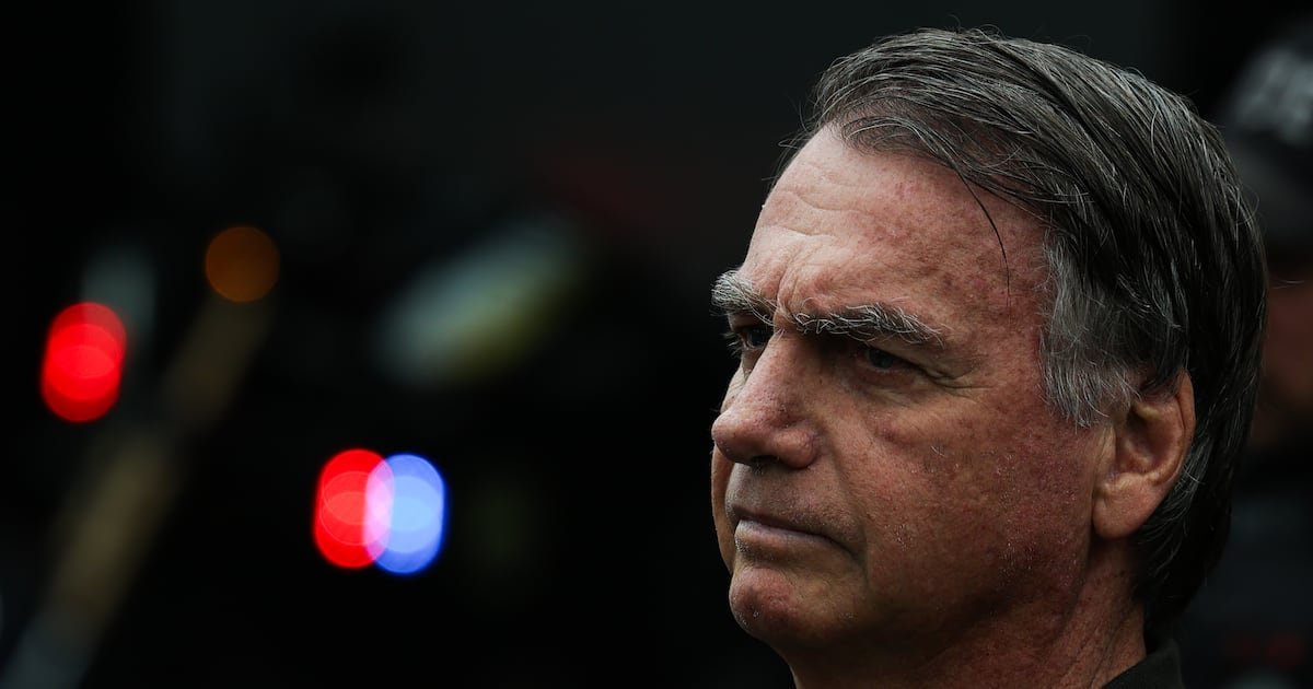 Pedido de viagem médica: prisão domiciliar de Jair Bolsonaro e a ida ao dentista 1 Pedido de viagem médica: prisão domiciliar de Jair Bolsonaro e a ida ao dentista